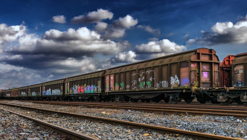 Cambio merce: il futuro in un Paese ancorato al passato