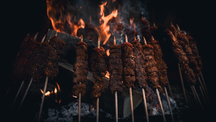 Come scegliere il miglior barbecue per gli arrosticini
