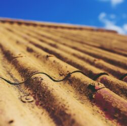 Smaltimento amianto: cosa fare?