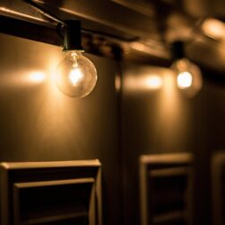 Un confronto tra infissi di legno e di alluminio: qual è il migliore?